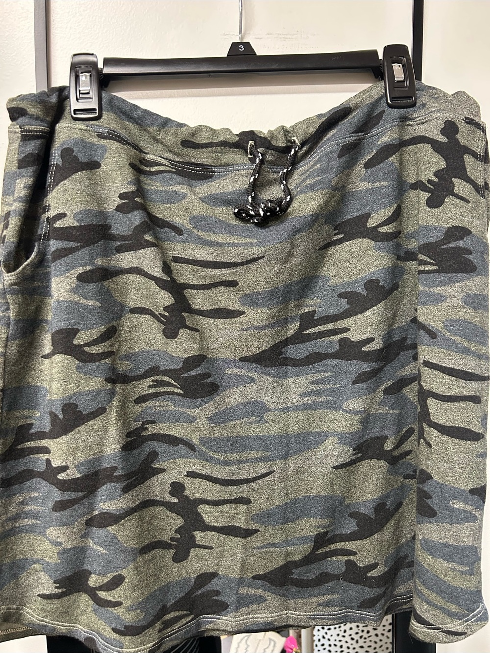 Sundry Evereve Camouflage Drawstring A-Line Skirt - Olive Green